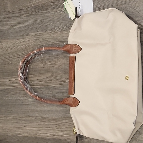 *SOLD* Longchamp Le Pliage Medium Bag - Picture 8 of 8